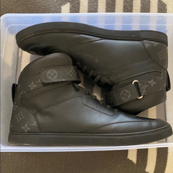 louis vuitton passenger sneaker boot